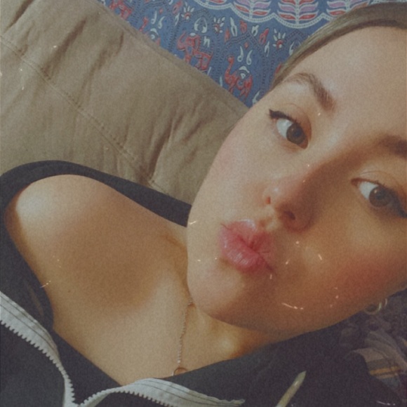 Meet your Posher, Rachael - Picture 1 of 1